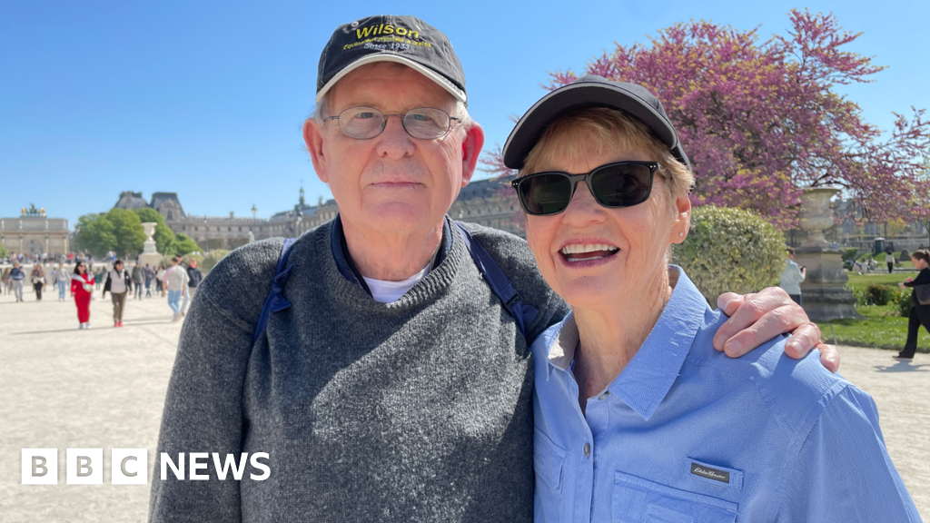 Trump era leaves US tourists in Paris feeling ashamed – BBC