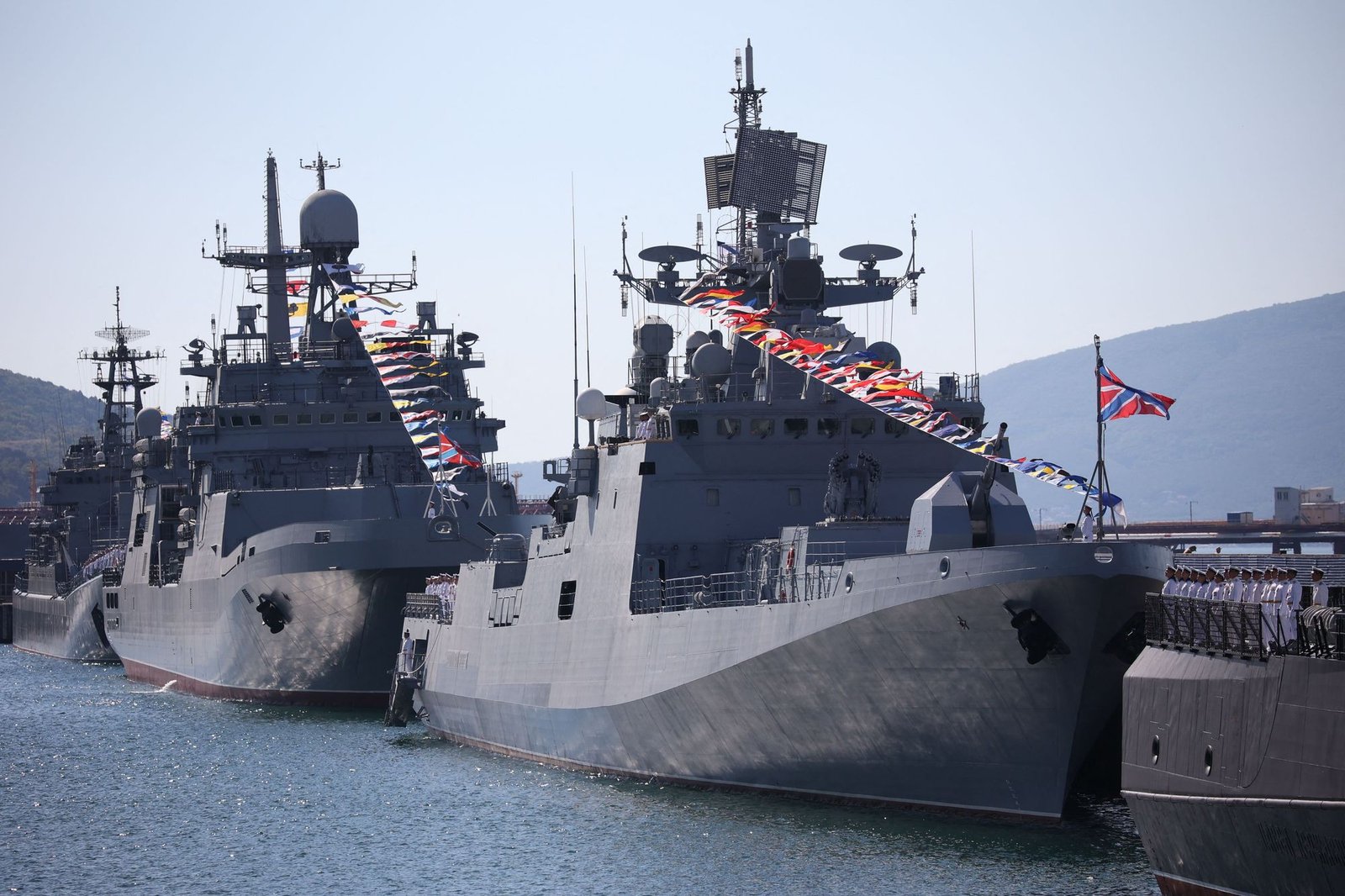 Ukraine war latest: Drones attack Russia's Black Sea Fleet; Russian pipelines explode in country's Far East, HUR says – The Kyiv Independent
